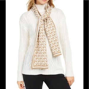New MICHAEL Michael Kors Scarf